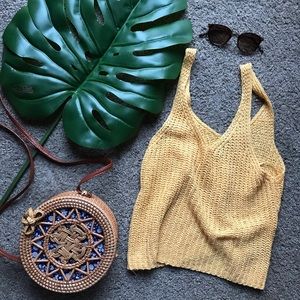 ☀️Moon & Madison Cropped Knit Yellow Tank Size M
